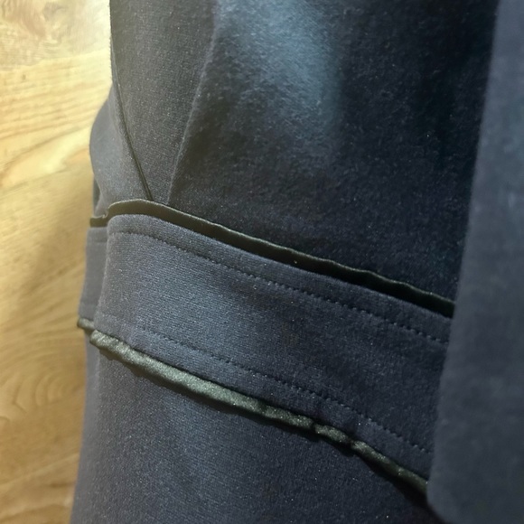 Stretch DRESS by THREE DOTS π΅π΅β«οΈ - Picture 9 of 12